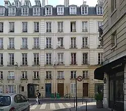 Nos&nbsp;11, 11 bis et 13, vus de la rue Villehardouin.