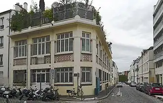 Rue des Artistes (à droite) au niveau de la rue Gauguet.