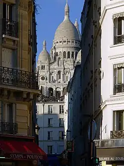 Vue du boulevard Marguerite-de-Rochechouart.