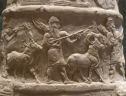 Détail du kudurru "inachevé" attribué au règne de Meli-Shipak : cortège de dieux musiciens et d'animaux, musée du Louvre.