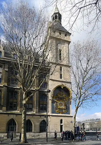 La tour de l'Horloge (XIVe et XVIe&nbsp;siècles).