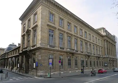 L'hôtel des Monnaies aujourd'hui, à l'angle de la rue Guénégaud et du quai de Conti.