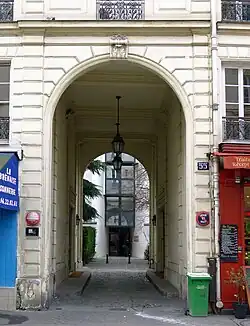 Porche du no&nbsp;55.