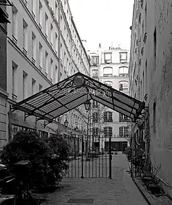 Cour des Shadoks (no 71).