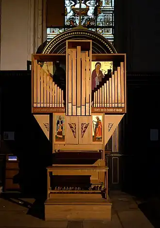 L'orgue du transept nord.