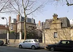 No&nbsp;18, entrée de la villa Boileau.