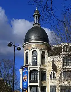 Détail de la coupole avec son clocheton.