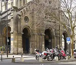 Porche de l’église.