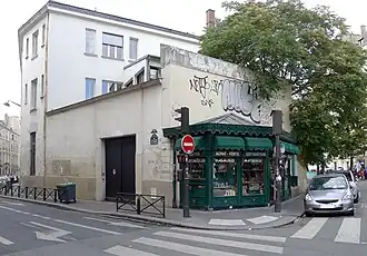 Boutique début XXe siècle, au croisement avec la rue du Montparnasse.