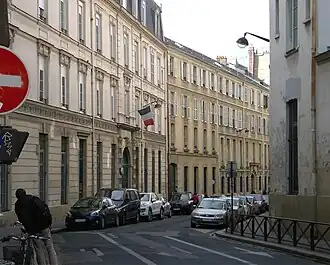 Aspect typique de cette rue (nos&nbsp;20, 20 bis et 22).