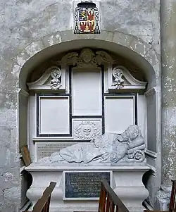 Tombeau commun à Claude de Rueil, évêque d'Angers, mort en 1649, Martin Ruzé, conseiller d'État et Guillaume Ruzé, évêque d'Angers, mort en 1587.