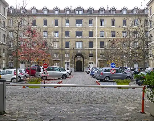 Caserne de la garde républicaine.