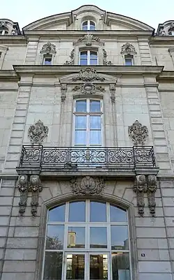 Façade.