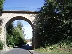 Ancien viaduc ferroviaire.