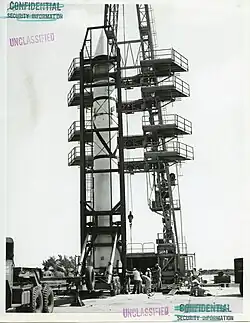 PGM-11 Redstone RS-01 dans son "gantry".