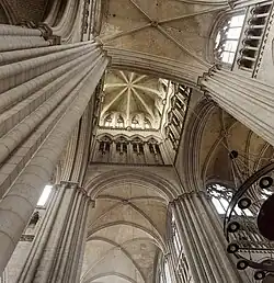Tour-lanterne, Cathédrale de Rouen (XIIIe&nbsp;siècle).