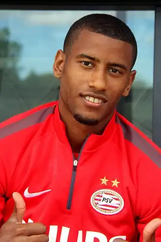 Image illustrative de l’article Luciano Narsingh