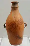 Bouteille à deux anses. Terre cuite peinte: salamandre. H 38,4&nbsp;cm. Cult. Shilingxia, site : Xiping, Gansu. Musée prov. du Gansu, Lanzhou
