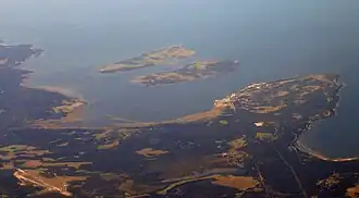 Vue aérienne de la péninsule de Pakri et des îles Pakri.