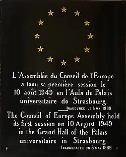 Plaque commémorant la première session de l'Assemblée du Conseil de l'Europe (10 août 1949).