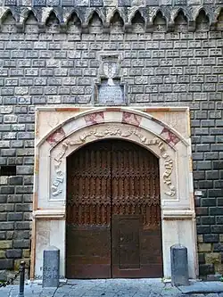 Portail gothique du Palazzo Penne.