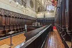 Les stalles du chœur.