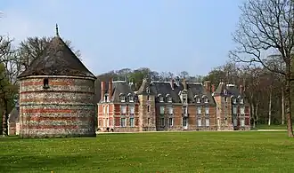 Le château, parc et colombier,&nbsp;Inscrit MH (1975).