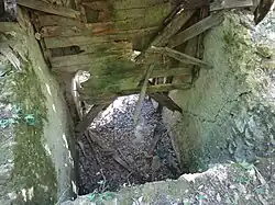 Vue de l’intérieur de l’édifice.