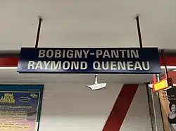 Détail du panneau de la station.