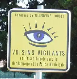 Panneau « Voisins vigilants » à Villeneuve-Loubet (Alpes-Maritimes).