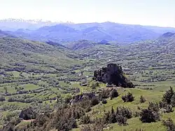 Vue depuis la crête surplombant le château.