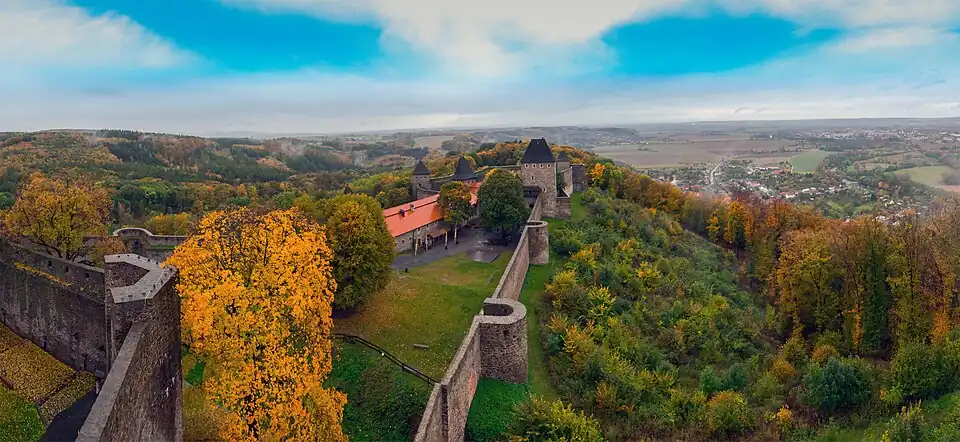 Photo panoramique de la tour de Helfštýn