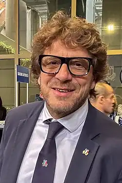 Description de cette image, également commentée ci-après