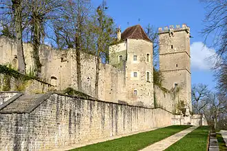Château de Montbard (Xe&nbsp;siècle).
