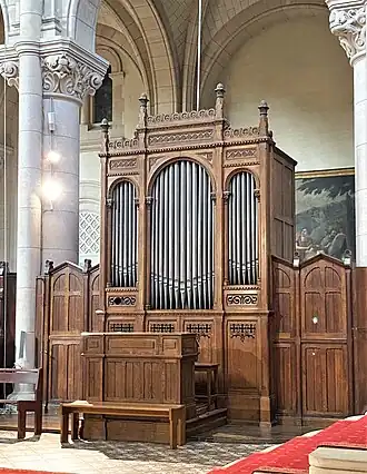 L'orgue du chœur.