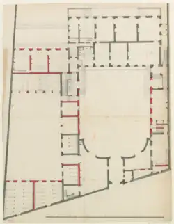 Premier projet de rez-de-chaussée : le gros œuvre du précédent hôtel de Villetaneuse est largement conservé, les extensions (en rouge) sont modestes.
