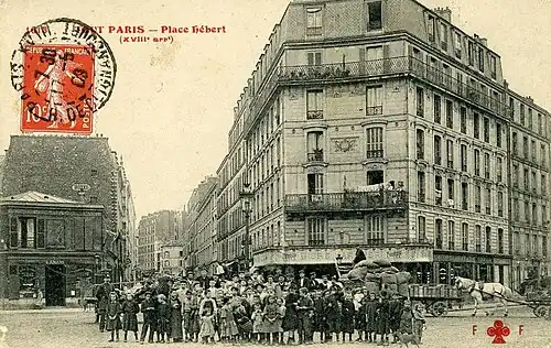 Paris, place Hébert, vers 1900.