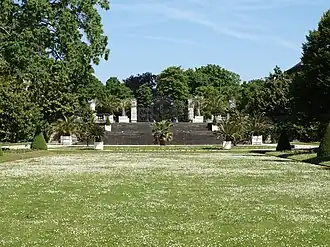 Vue à partir de la grande serre principale.