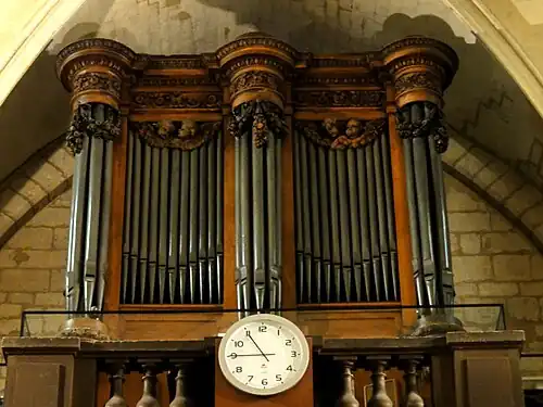 Buffet d'orgue.