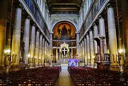 Vue générale de la nef.