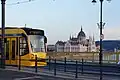 Le Parlement hongrois vu du Margit híd (pont Marguerite)