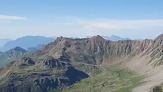 Vue du Parpaner Rothorn depuis le Lenzerhorn.