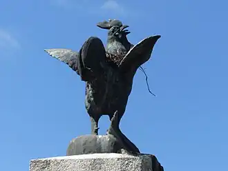 Le coq qui surmonte le monument aux morts de Parsac.