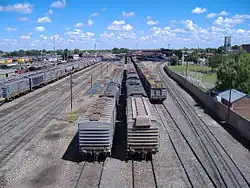 Rosario est traversée par deux branches du réseau ferroviaire argentin.