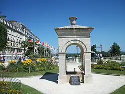 Fontaine du boulevard des Pyrénées.