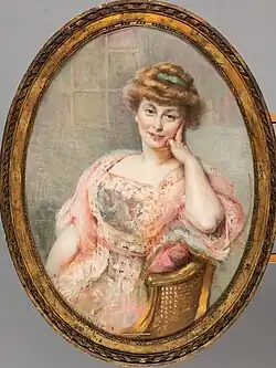 Portrait de femme assise.