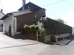 Pavillon XVIIe&nbsp;siècle à proximité du restaurant St-Romary