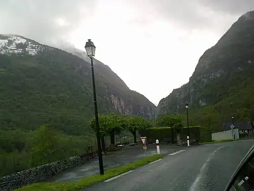 Paysage vers la vallée d'Aspe et vers l'aval depuis Urdos.
