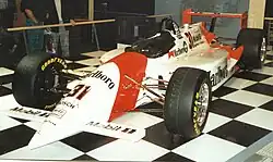 Même voiture (la Penske PC23).