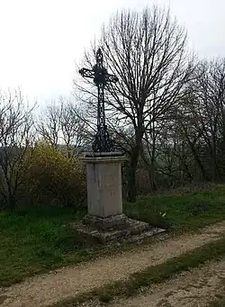 Chemin de Croix vers le Mont-Cierge